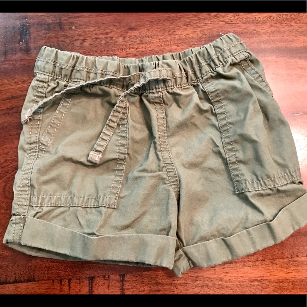 Girl Carter’s Elastic Waist Shorts - size 3T